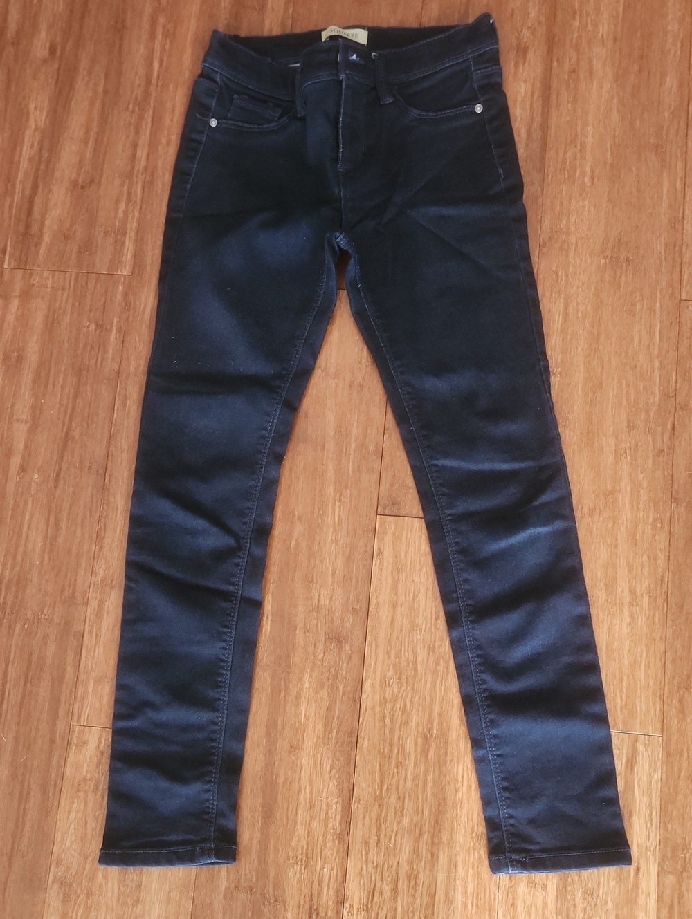 Squeeze Girl's Skinny Jeans in A Dark Wash
